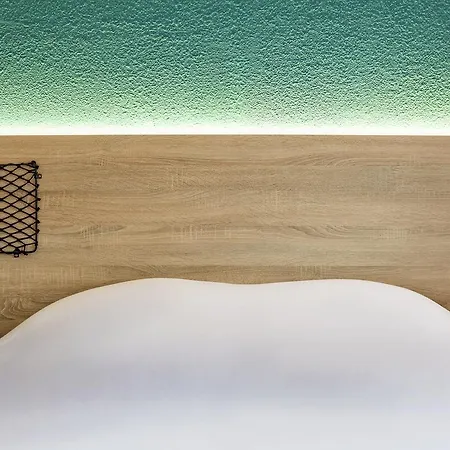 Hotel Hotelf1 Witz A1 Rénové
