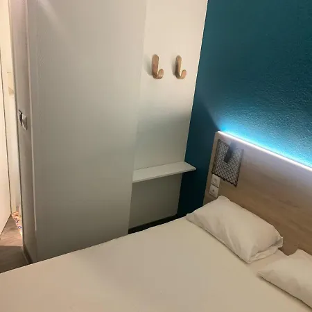 Szálloda Hotelf1 Witz A1 *